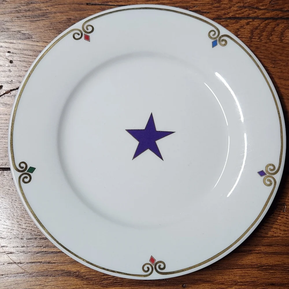 Pier 1 Celebration Star Plates – Set of 4 (Red, Blue, Green, Purple) – Porcelain